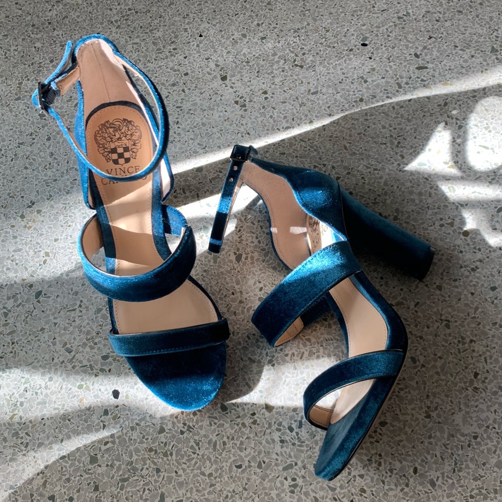 vince camuto 'robeka' velvet strappy heel